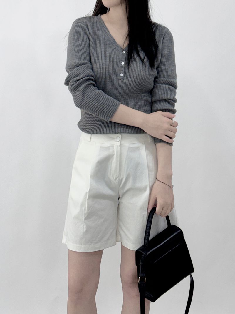 Scani V-neck Button Long Sleeve Knit
