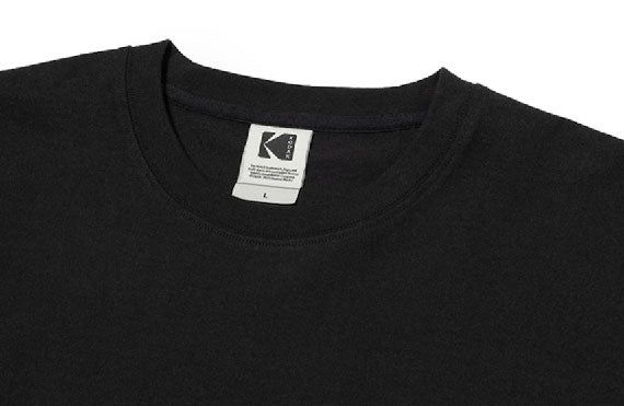 ESSENTIAL GRAPHIC T-SHIRT【BLACK】