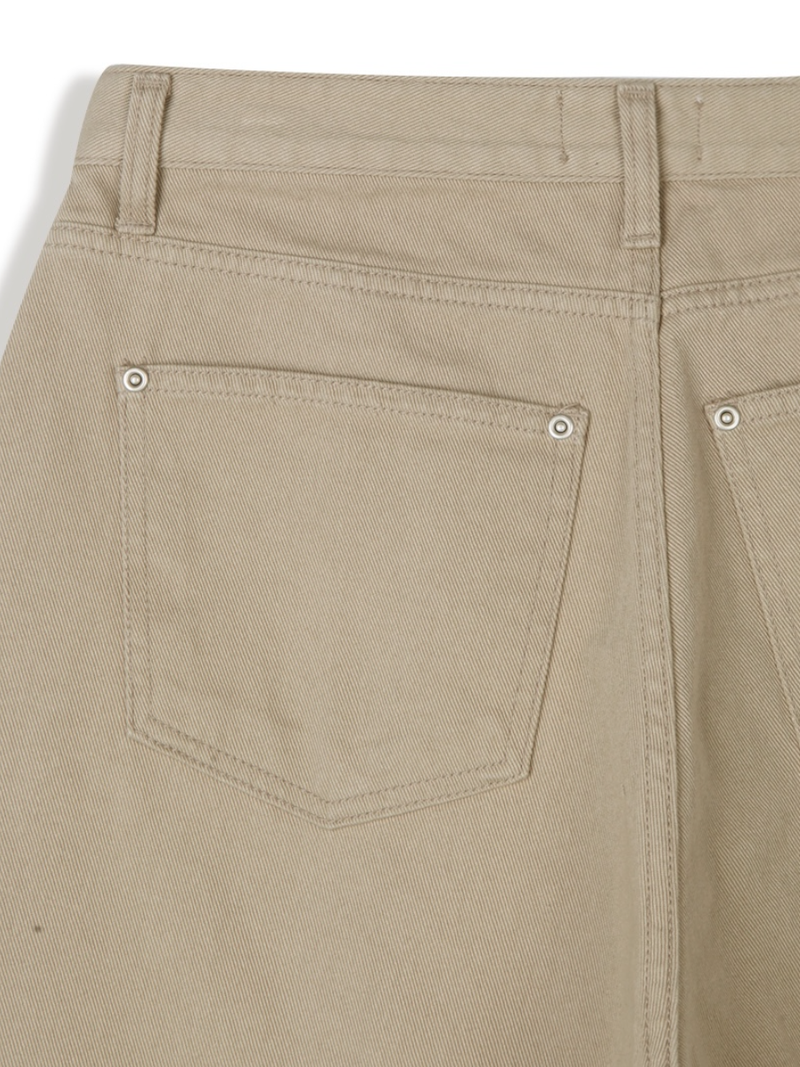 snap cover pants