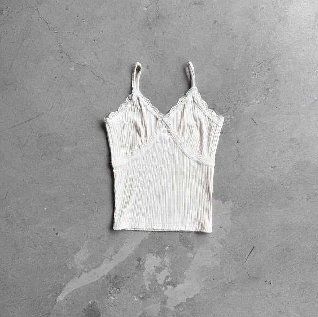 Creme Lace Sleeveless