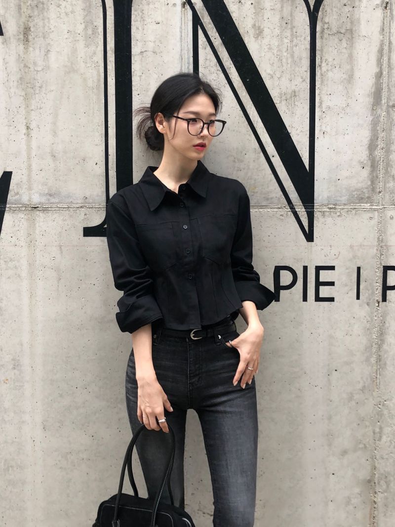 [BELLIDE MADE] Cinnamon, Tight Line Semi-Crop Shirt
