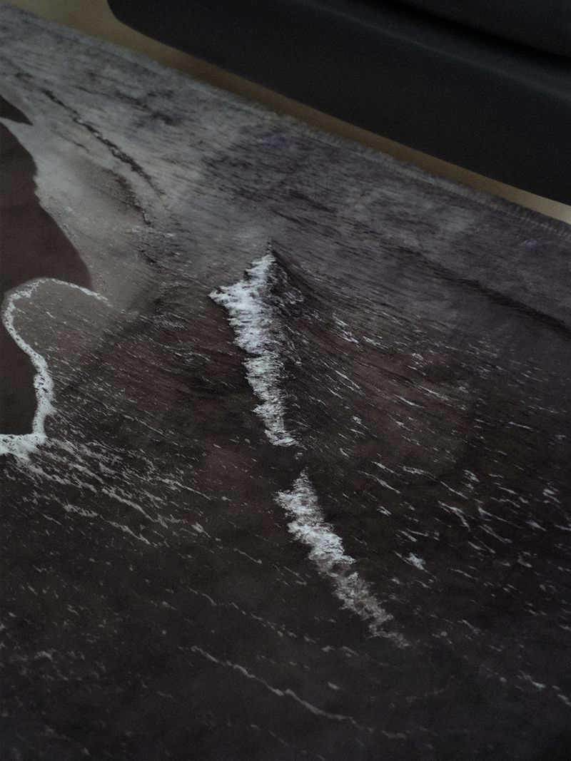 mono seaside rug - M