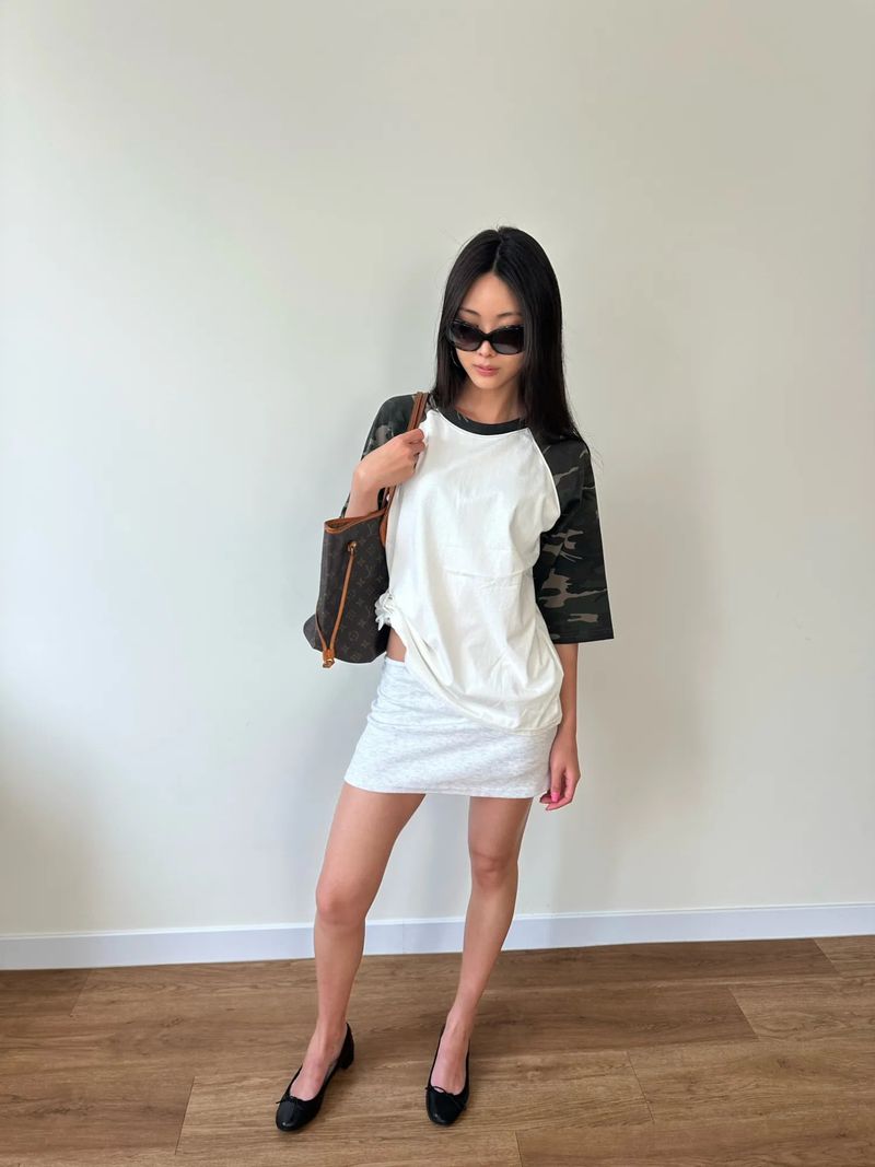lowrise mini skirt