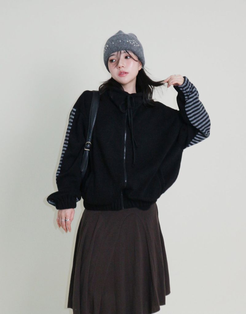 Hakata Stripe Coloring String Knitwear Zip-Up
