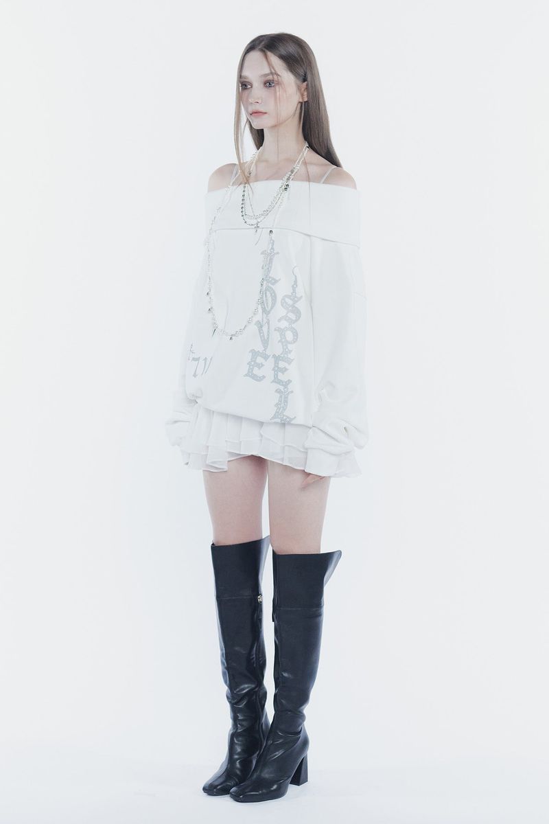 SPELL OFF-SHOULDER SWEATSHIRT white