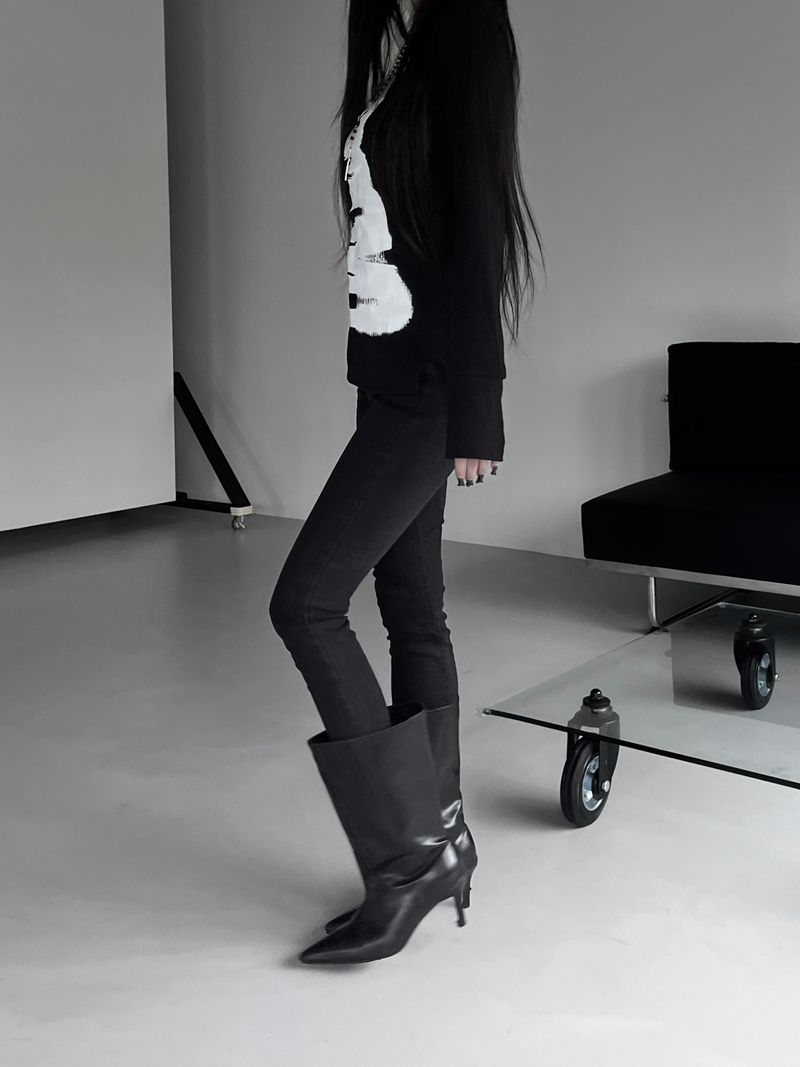 black vintage slub skinny denim