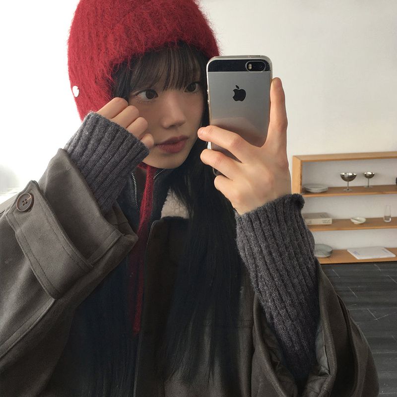 T-Show Pendant Earned Knit Beanie Hat