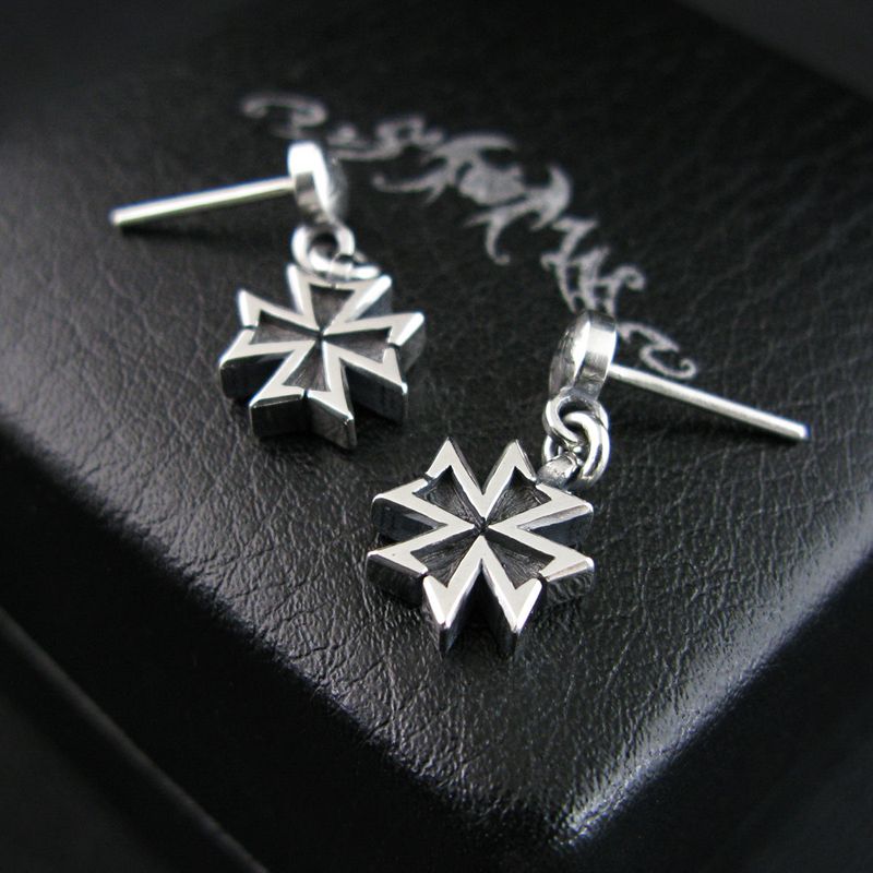 Destiny-D1 silver earring
