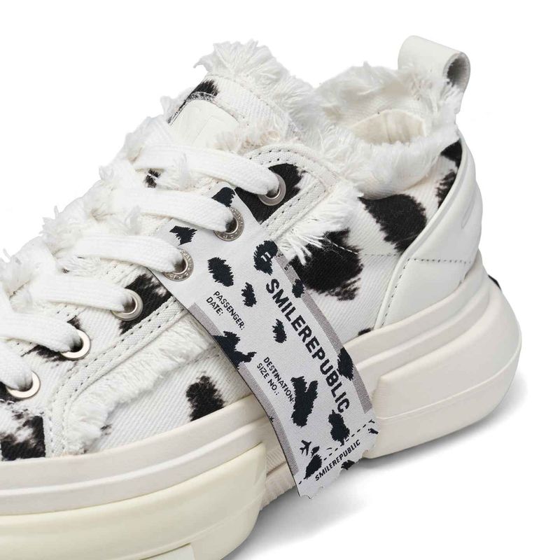 White Black Dalmatian Print Frayed Low Top Platform Sneakers, Unisex Shoes
