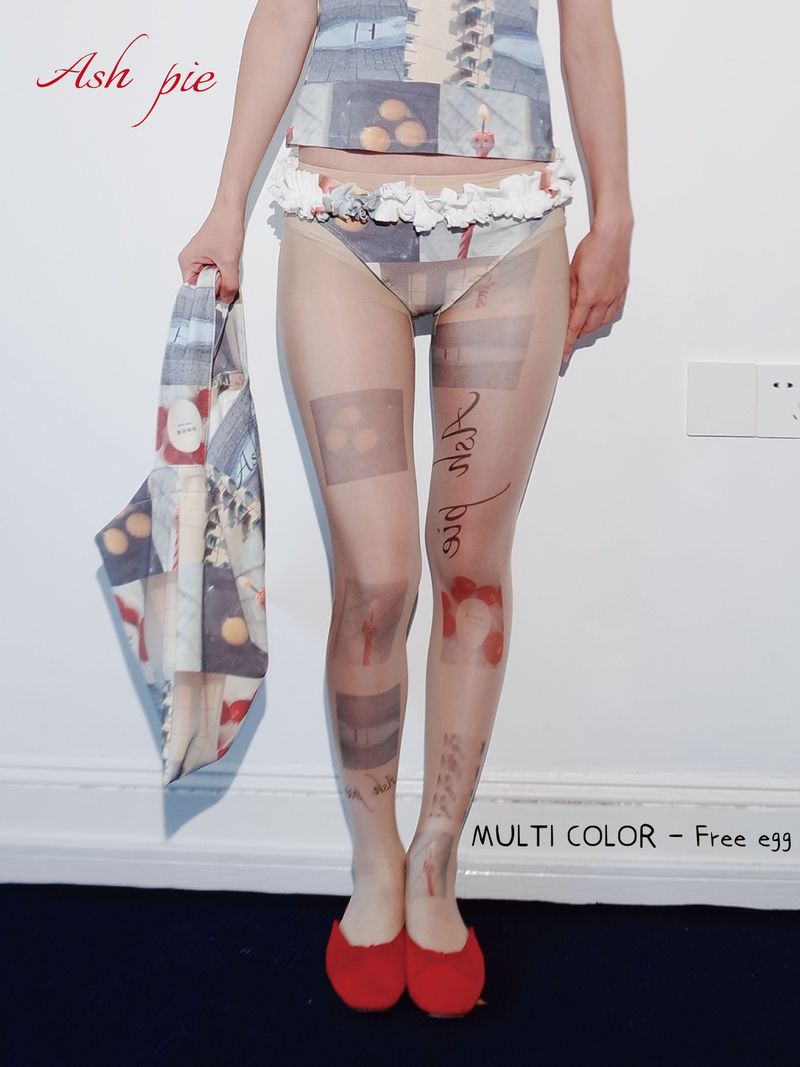 Printed tights