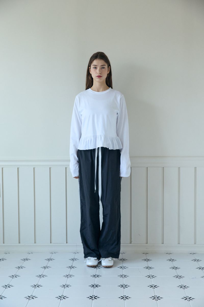 PINK PINEAPPLE（ピンクパイナップル）の「FRILL LAYERED TOP (2 COLORS)（Tops）」