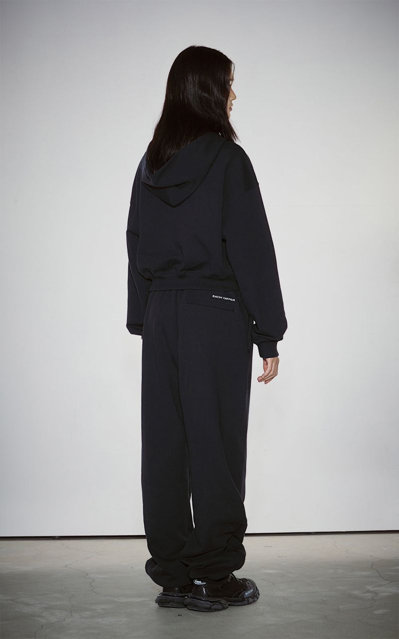 HAIF-ZIP HOODIE (CROP)_NAVY