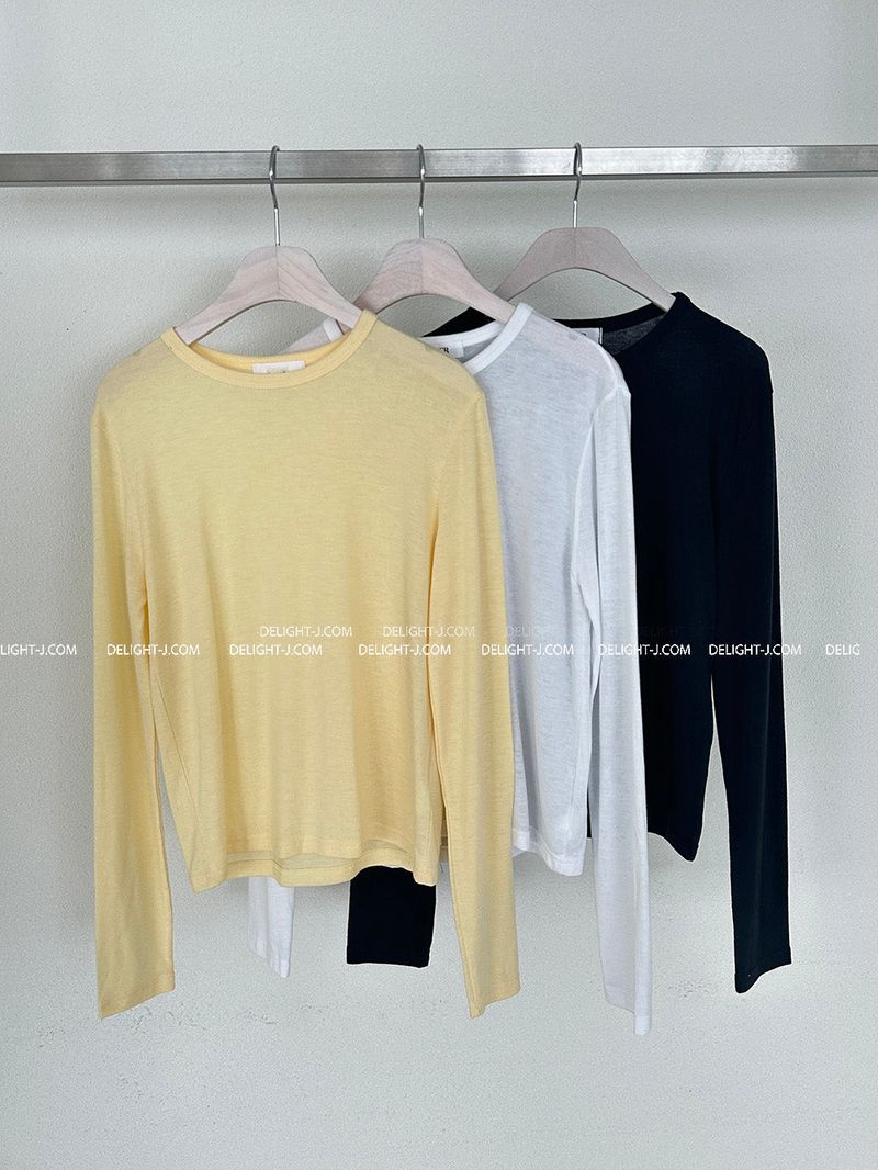 Fluffy and basic plain long-sleeved T-shirt