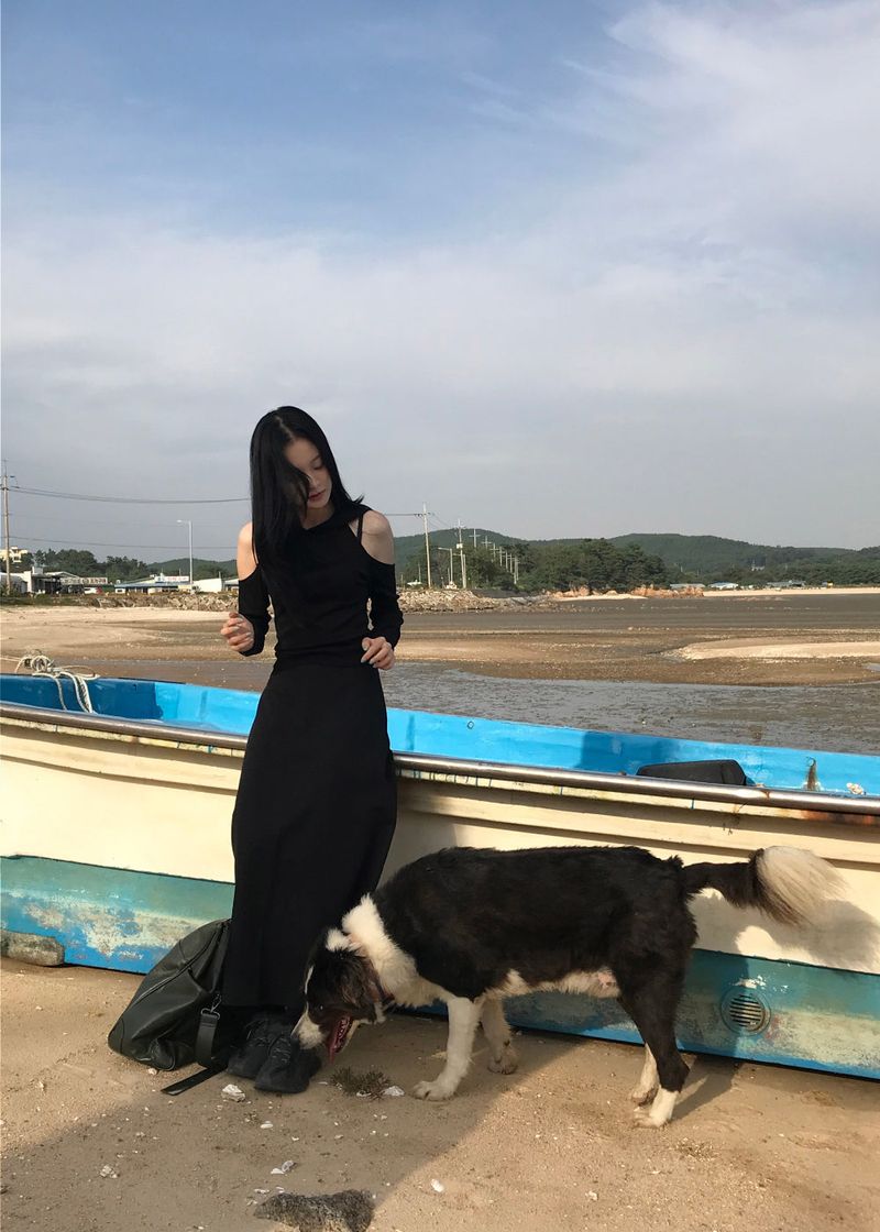  SIDE CUT MIDI SKIRT