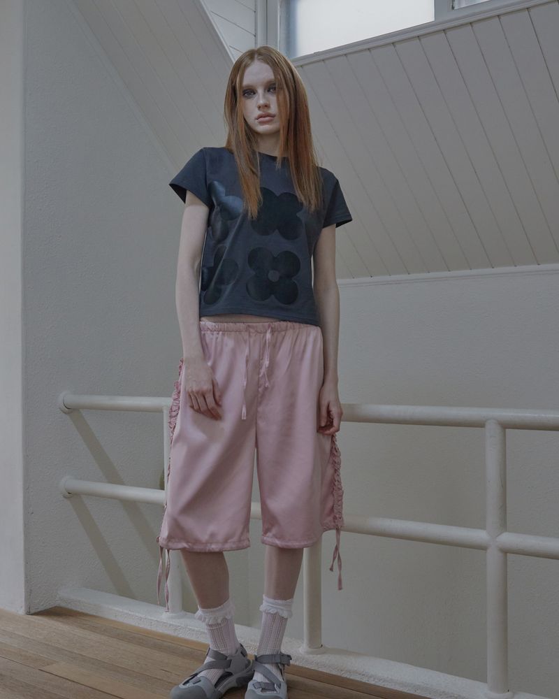 satin ruffle track pants / pink