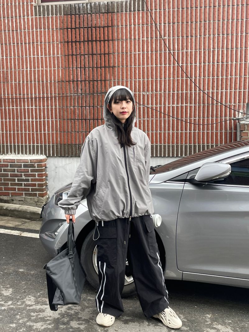 Layer hood jumper 