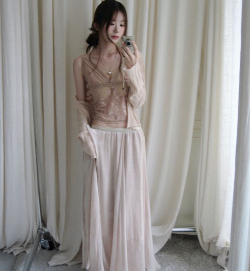 cloudemotion（クラウドエモーション）の「finit sheer pearl satin floor-length sk（Skirts）」