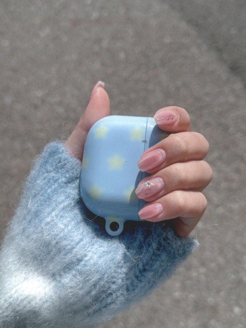 tiny weather（タイニーウェザー）の「star Airpods case (5 color)（Smartphone Accessories）」