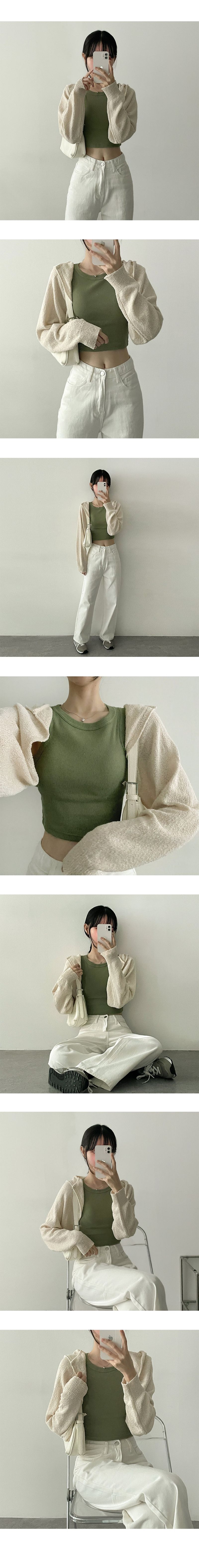 Lochin Round Sleeveless Shirt