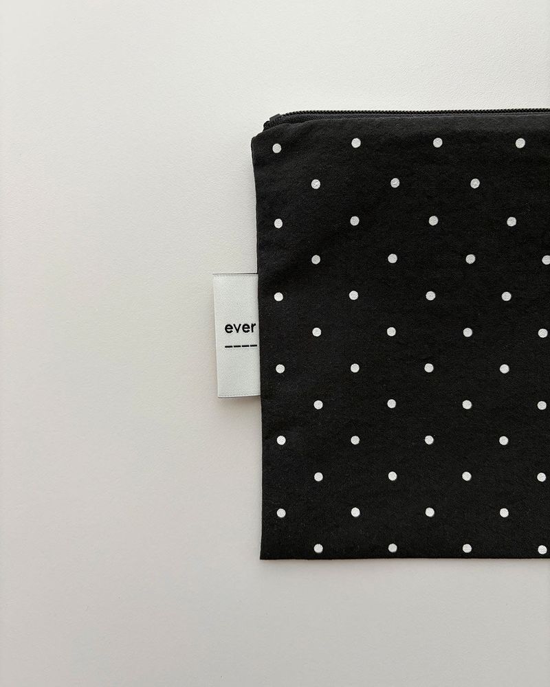 Baby dot square pouch - black