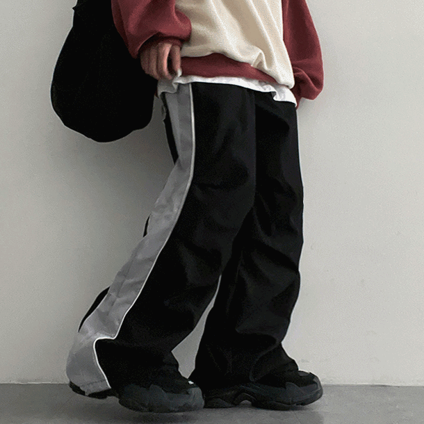 hijjoo(ハイチュー)の「boardet side color banding wide pants(Pants)」