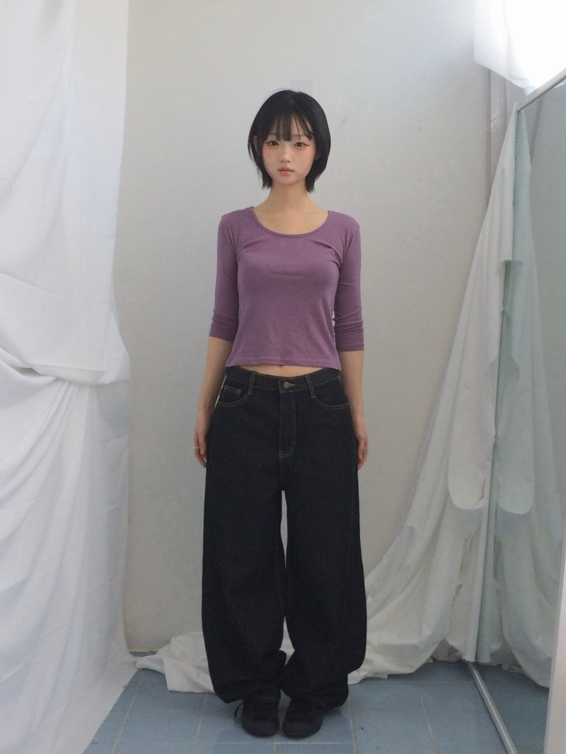 U-Neck Three-Quarter Slim Line Cotton Top