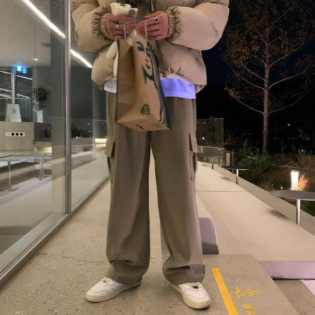 LOOKPLE（ルックプル）の「[In-house production]  ファーストコーデュロイカーゴストリングワイドパンツ（パンツ）」