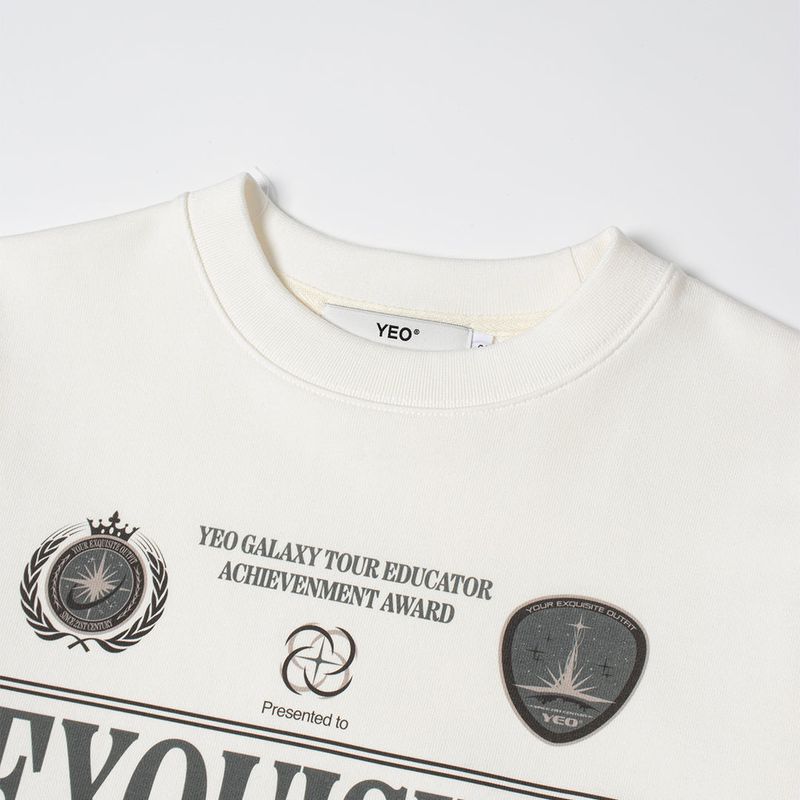 WHITE AWARD SWEATSHIRT