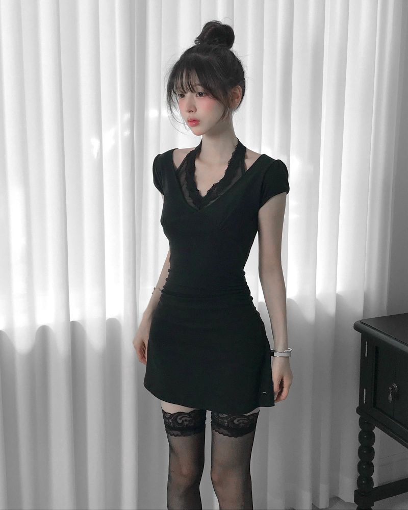 [MADE] Roena Halter-Neck Lace Mini Dress