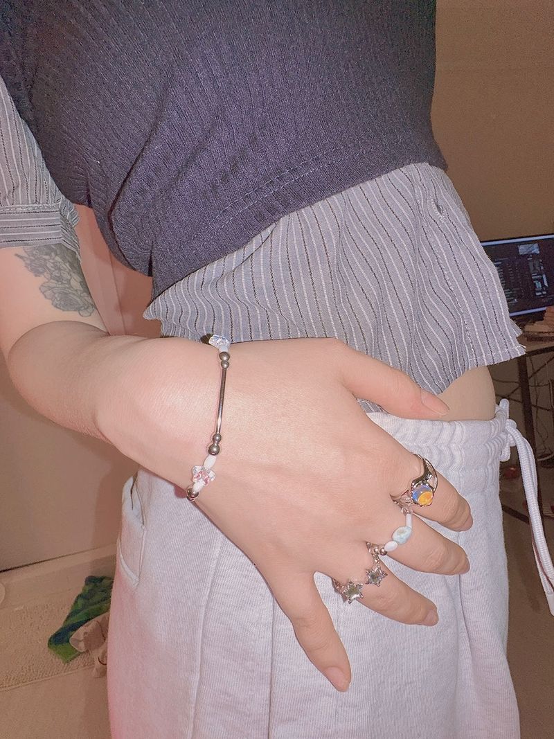 Bold aurora ring