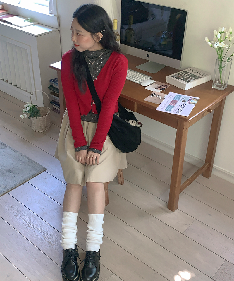Dot Wave Turtleneck T-Shirt