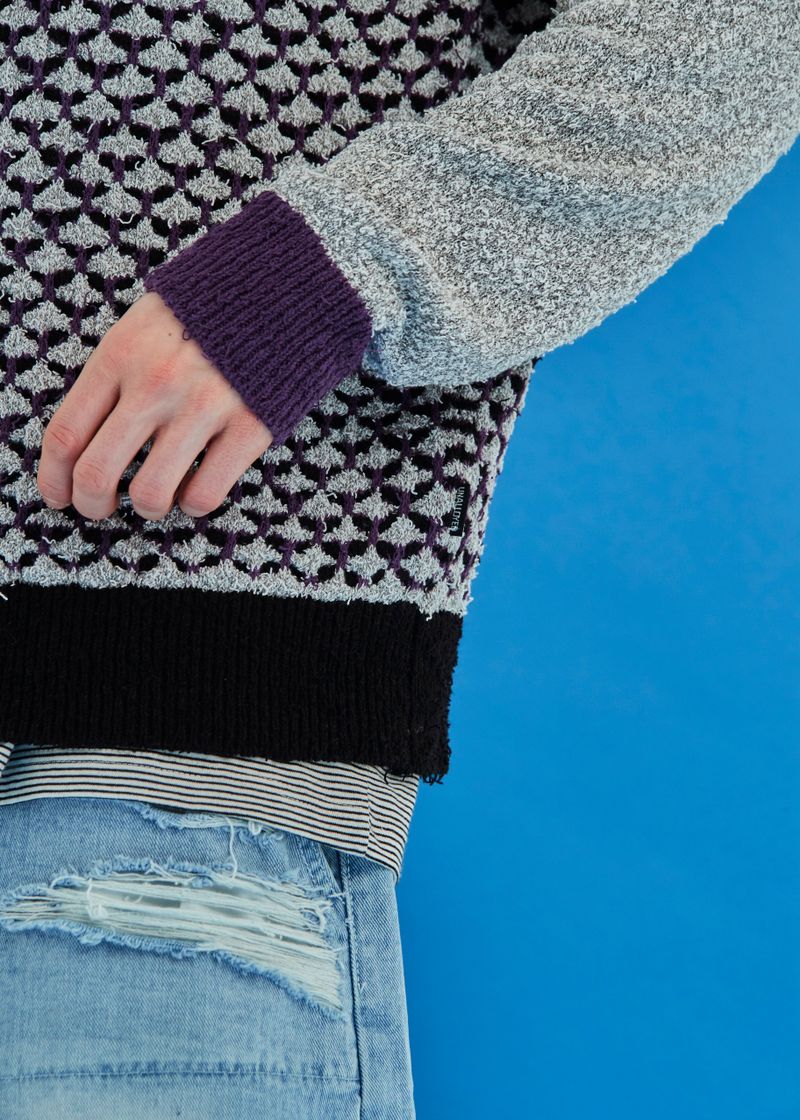 EMBOSSING CLOVER KNIT ZIP-UP HOODIE / GREY