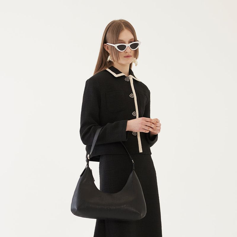 TMO BY 13MONTH（ティーエムオーバイサーティーンマンス）の「CROPPED TWEED JACKET (BLACK)（Jackets/Outerwear）」