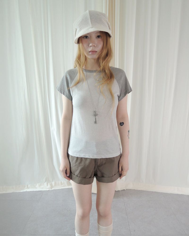 HEATHER RAGLAN SHORT SLEEVE T-SHIRT