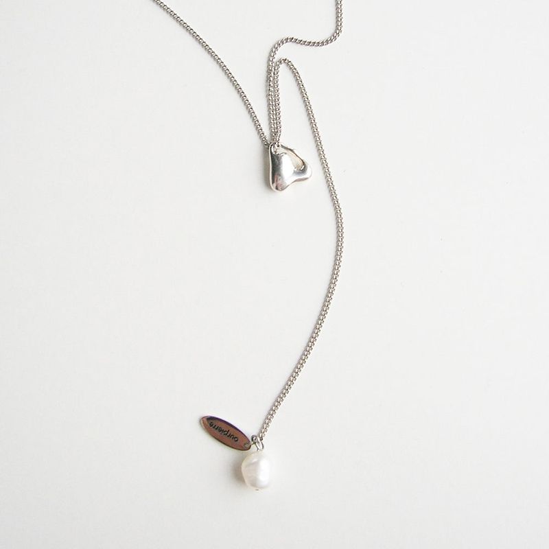 DROP NECKLACE