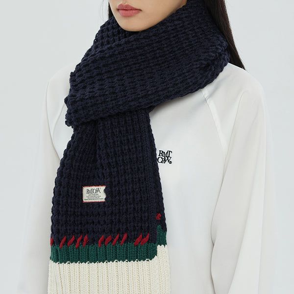 CLASSIC HAND STITCH MUFFLER