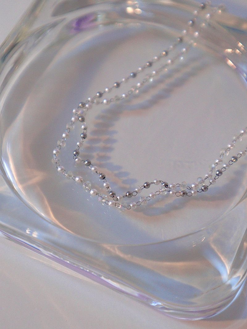crystal ball pearl choker