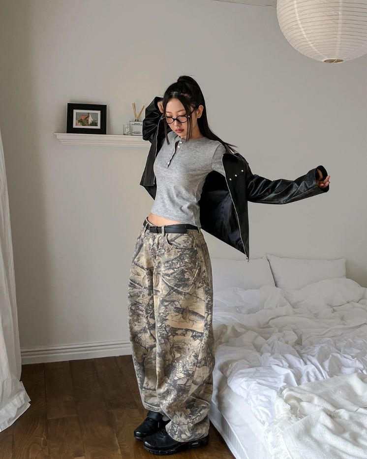 Dutch rivet semi-crop leather jacket