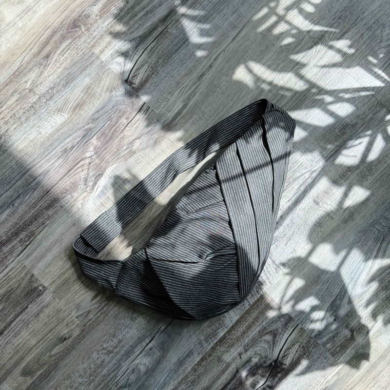 Half Arc Bag