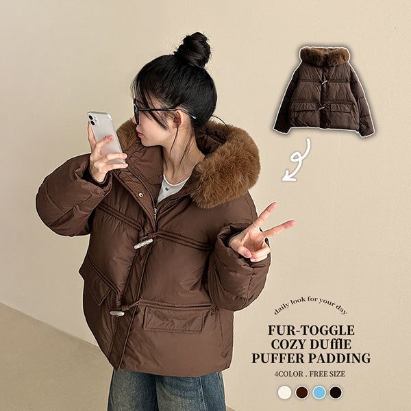 hijjoo（ハイチュー）の「Reka fur hood tteokbokki button padded jumper（Jackets/Outerwear）」