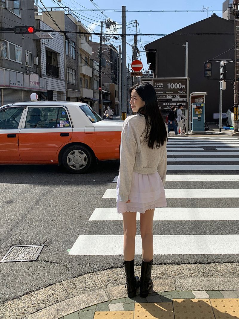 [MADE] Epo Lace Mini Skirt