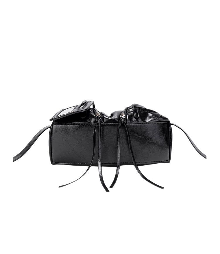 Luxury chain quilted bucket bag