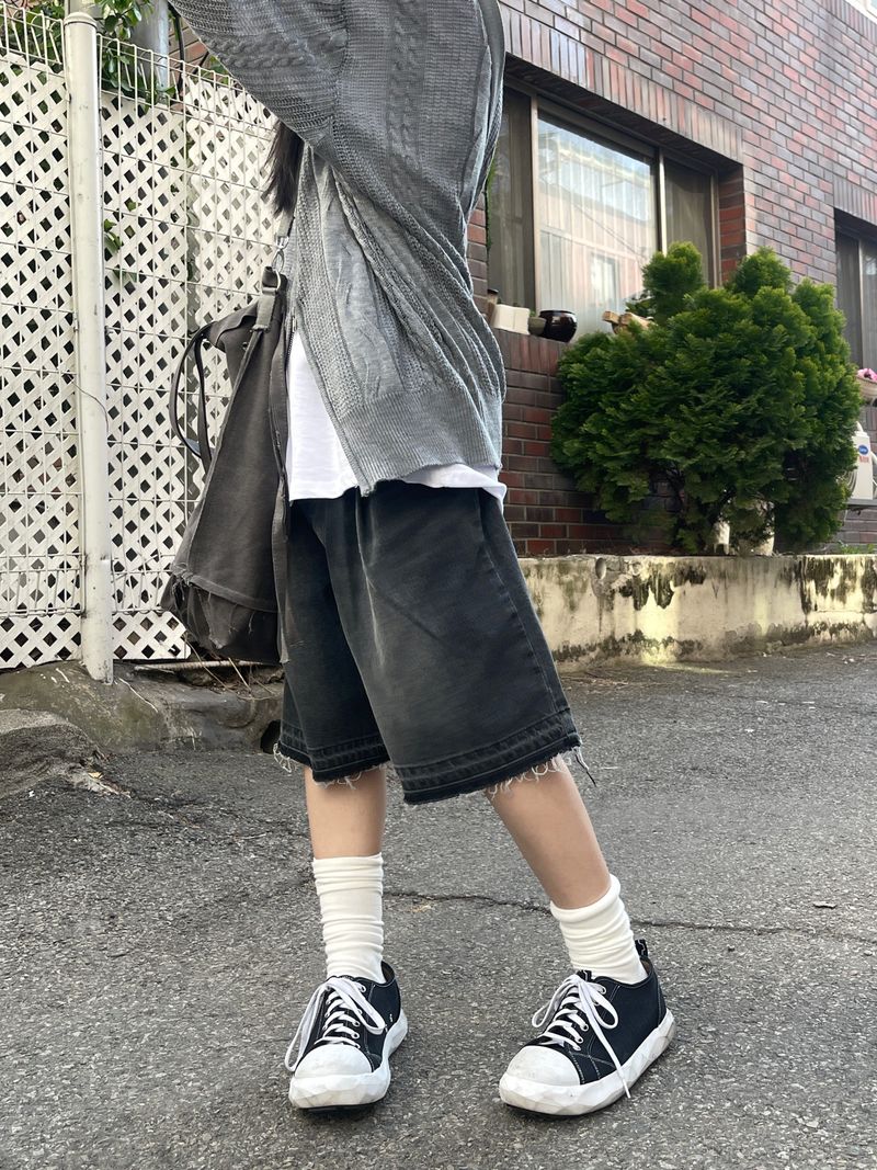 Soda Pintuck Washing Bermuda Pants