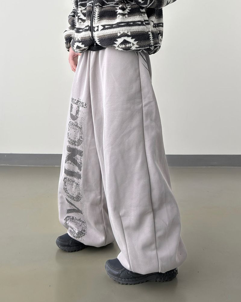 Poki Big Wide Lettering Sweat Pants