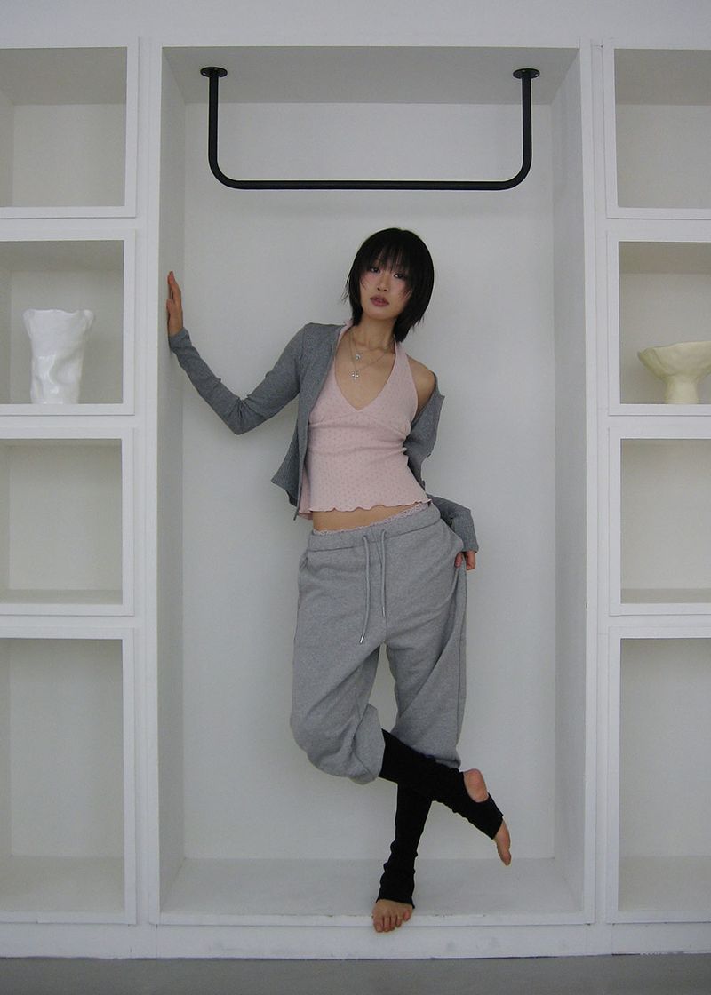 KNEE WARMER SWEAT PANTS
