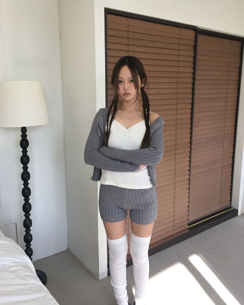 Tweedy knit zip up
