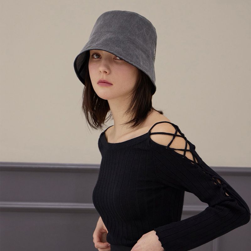 VA Stud Pigment Bucket Hat / Black