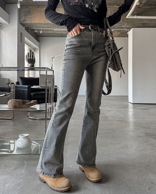 ULAN(ユレン)の「Grayish Washing Bootcut Denim Pants(Pants)」