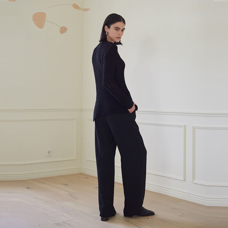 ONE TUCK SLACKS (BLACK)