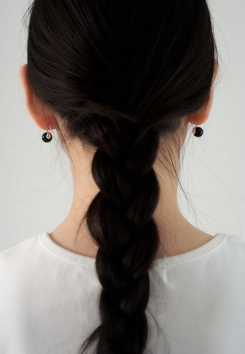 [silver925] black ball hook earring
